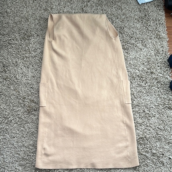 Tahari Women’s Chic Tan Sleeveless Long Soft Business Vest with Pockets Size SM - Picture 6 of 8